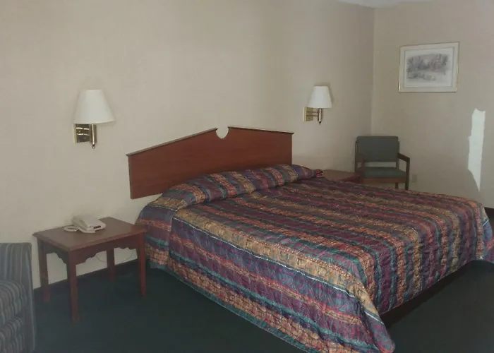 Keystone Boardwalk Inn And Suites