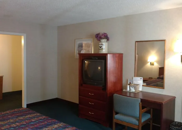 Keystone Boardwalk Inn And Suites